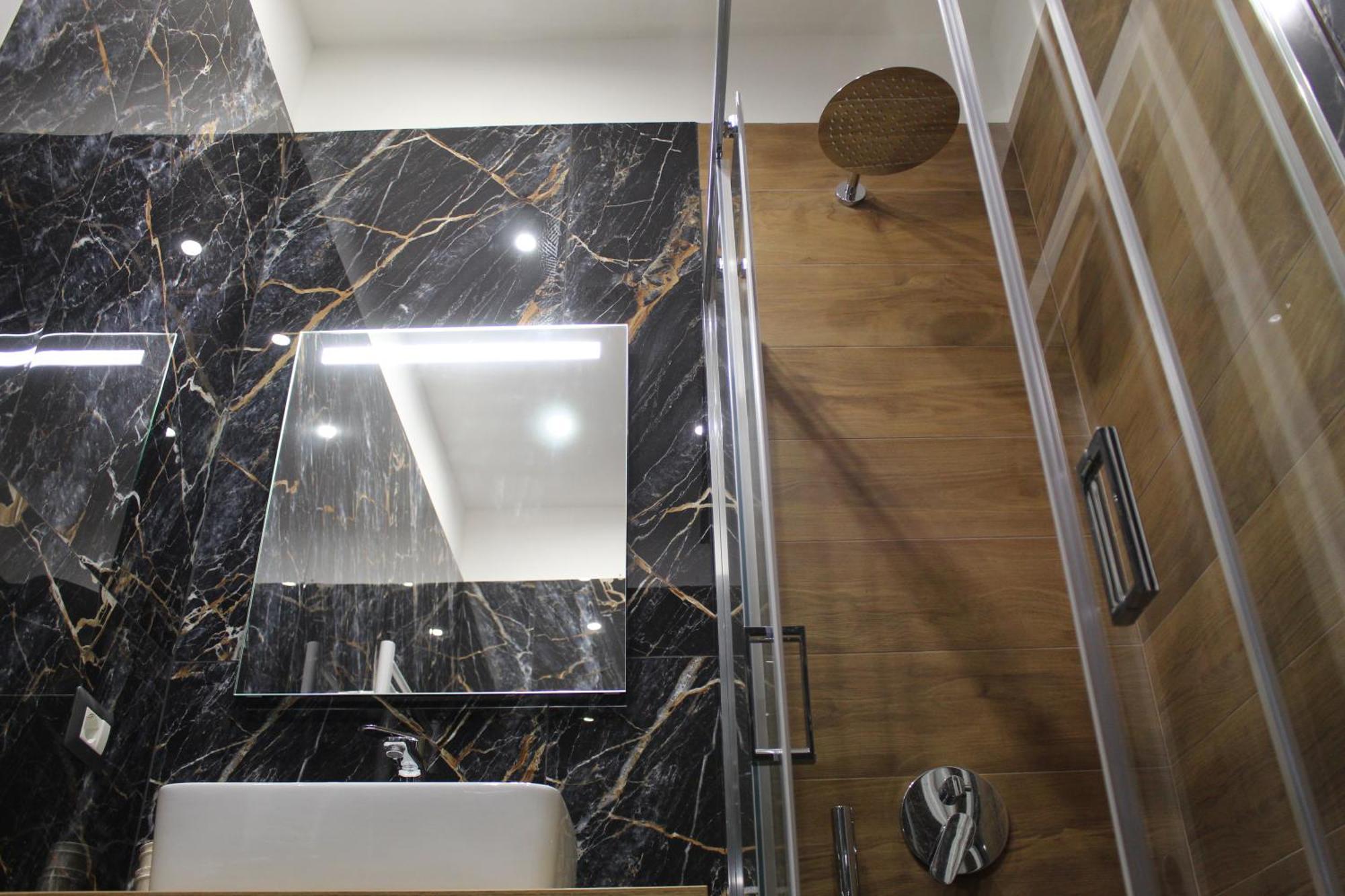 Blackwoody Contemporary Rooms - Napoli Centro Storico Exteriör bild