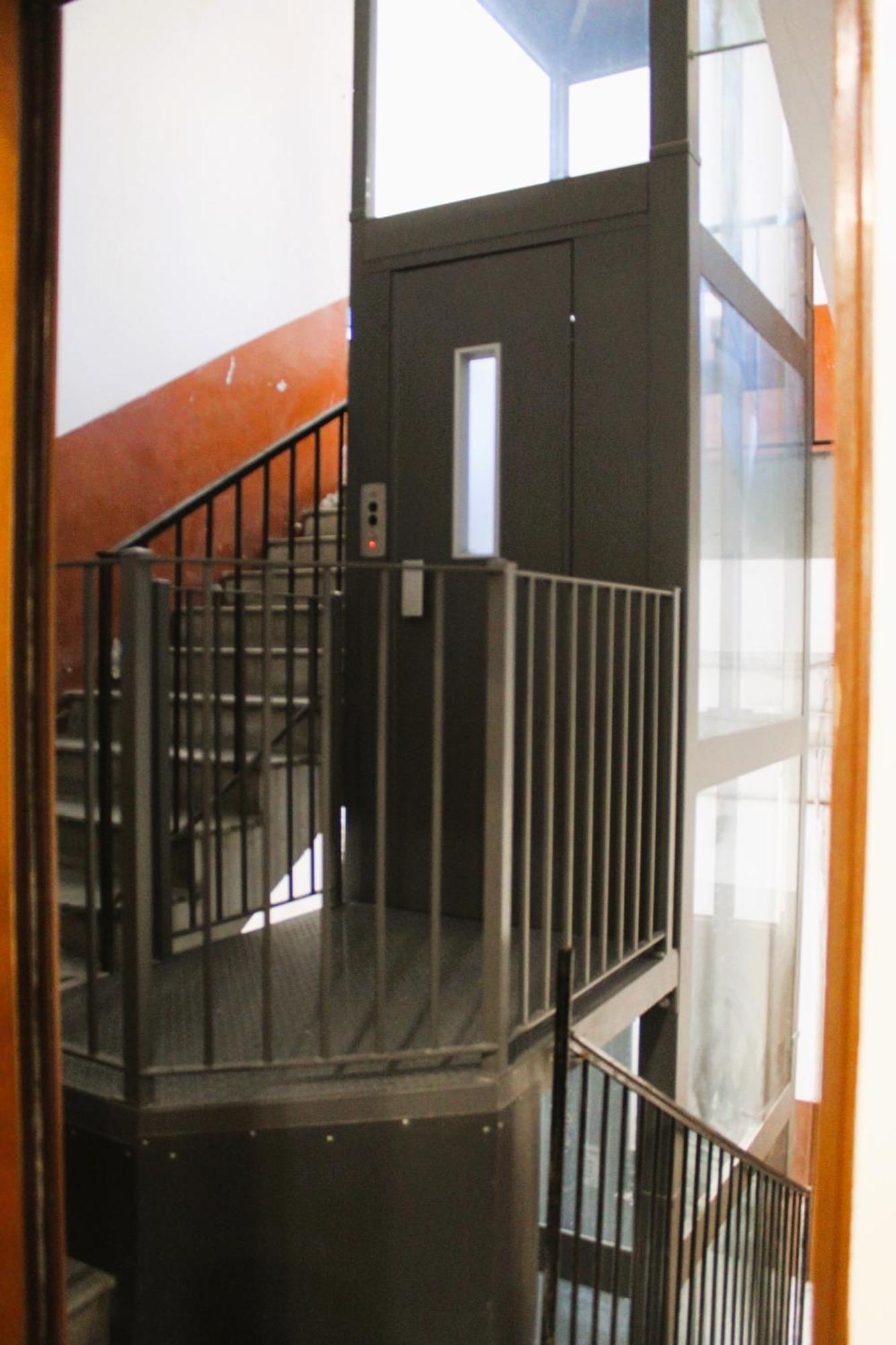Blackwoody Contemporary Rooms - Napoli Centro Storico Exteriör bild